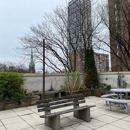 Neill Wycik Hotel Toronto Bagian luar foto