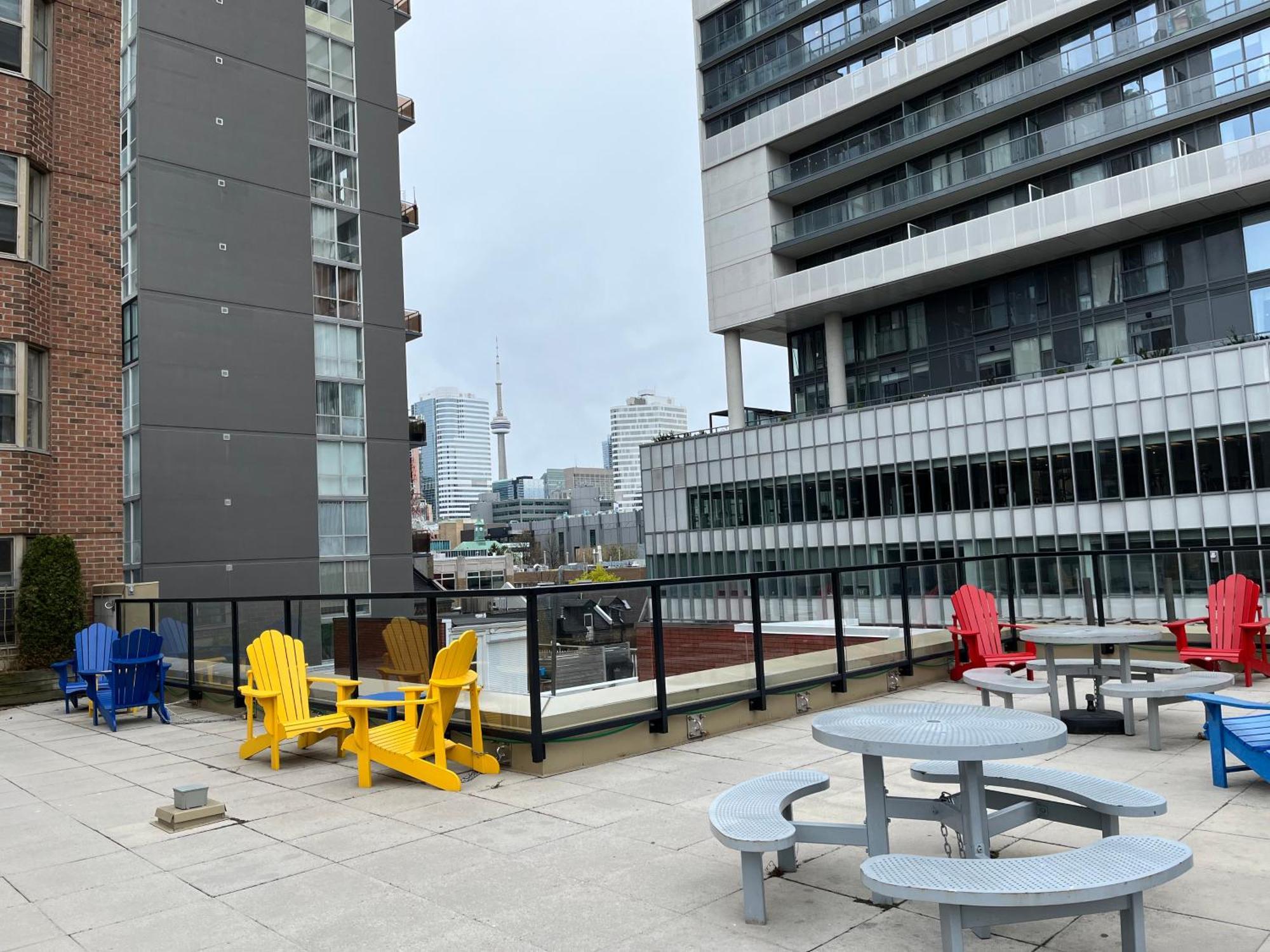 Neill Wycik Hotel Toronto Bagian luar foto